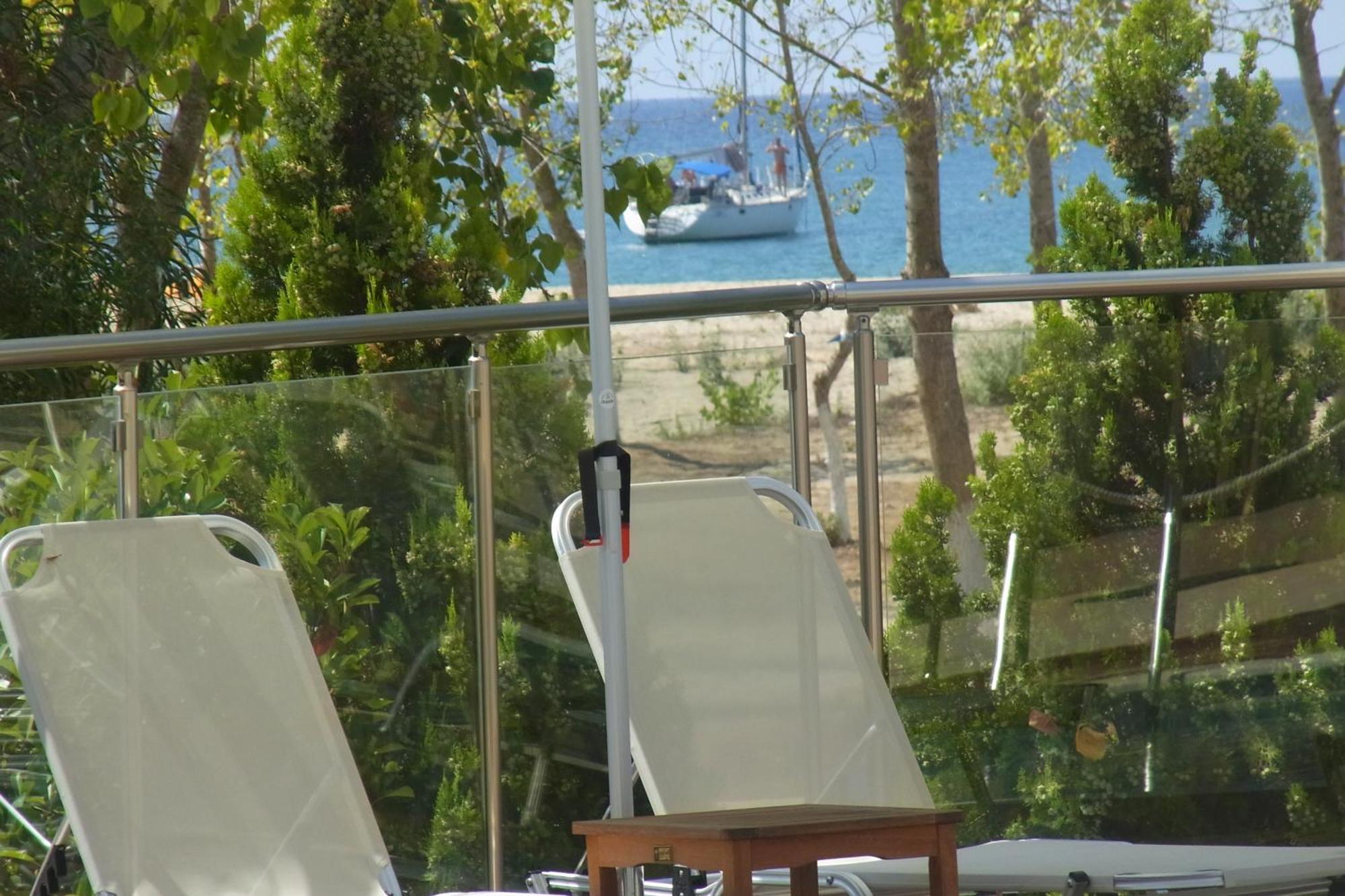 Ammos Bay Hotel Ammoudia Exterior photo